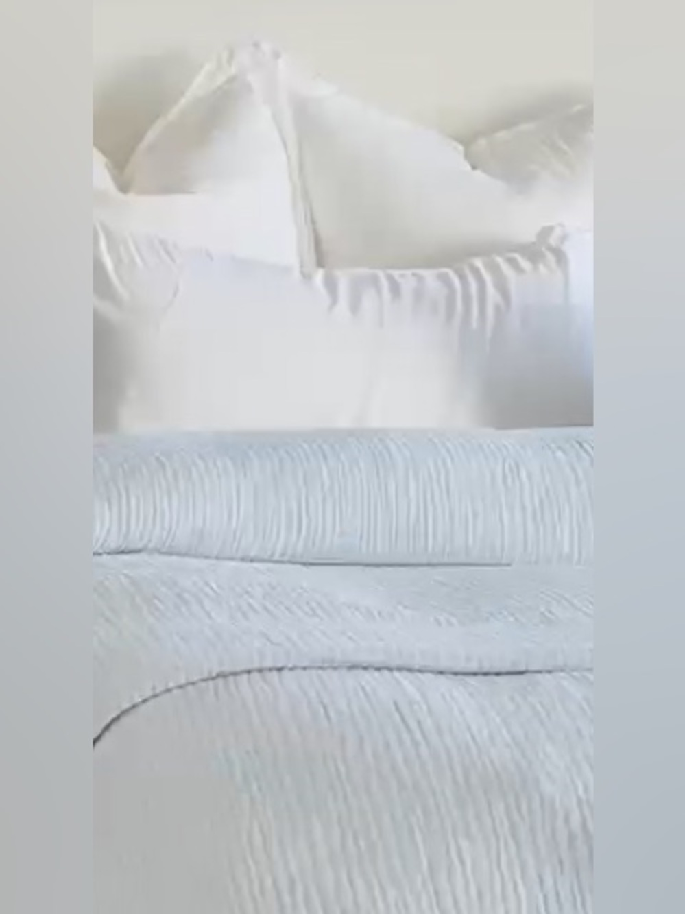 Quince premium Alternative Pillow insert 
KING 36”.   MEDIUM firmness2) availabl
